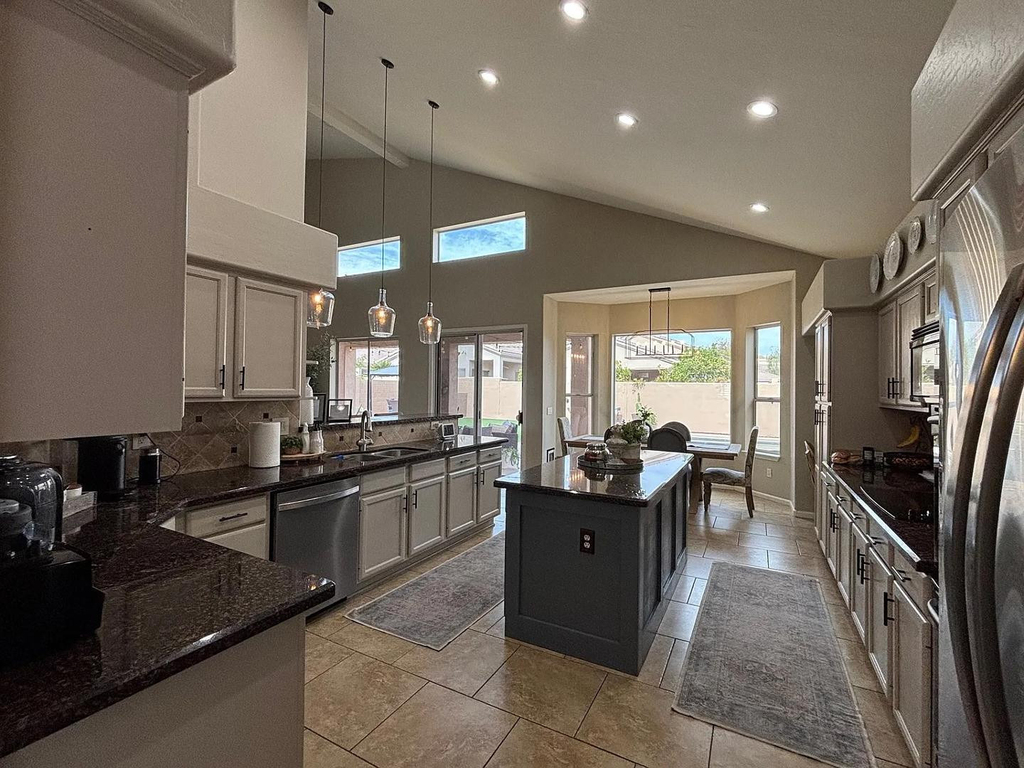 3136 E Brookwood Court - Photo 1