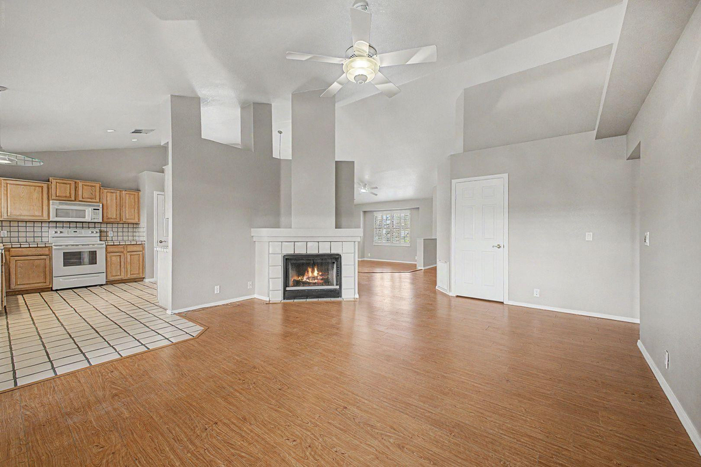 5719 E Saint John Road - Photo 4