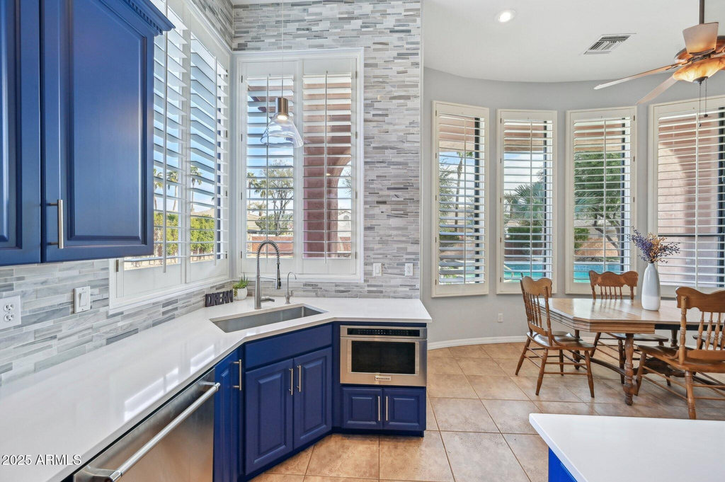 351 N Cloverfield Circle - Photo 18