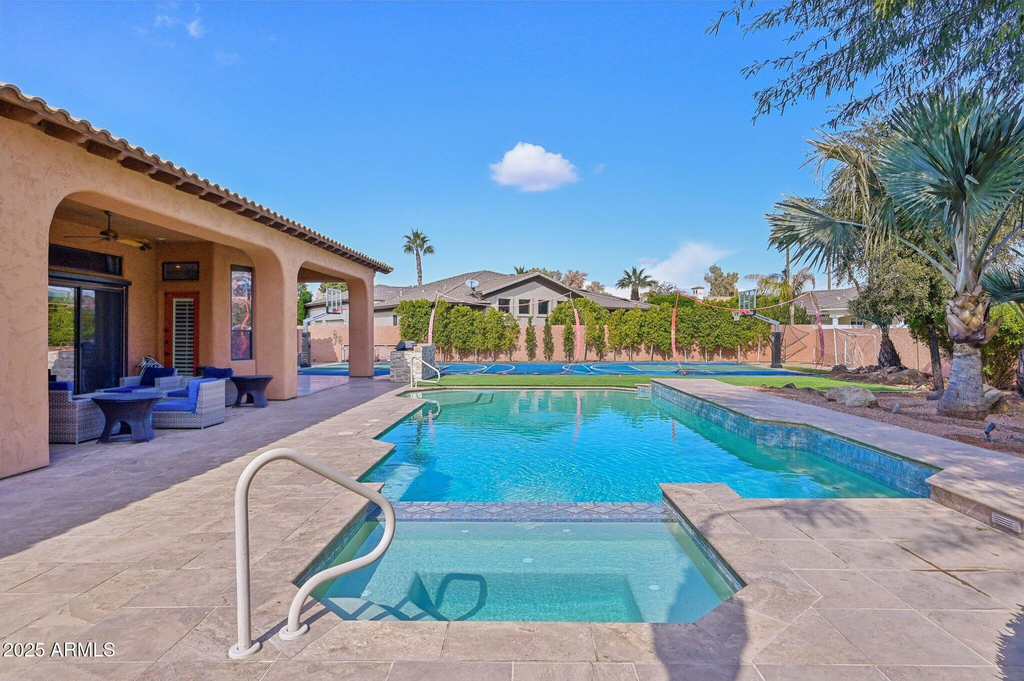 351 N Cloverfield Circle - Photo 9