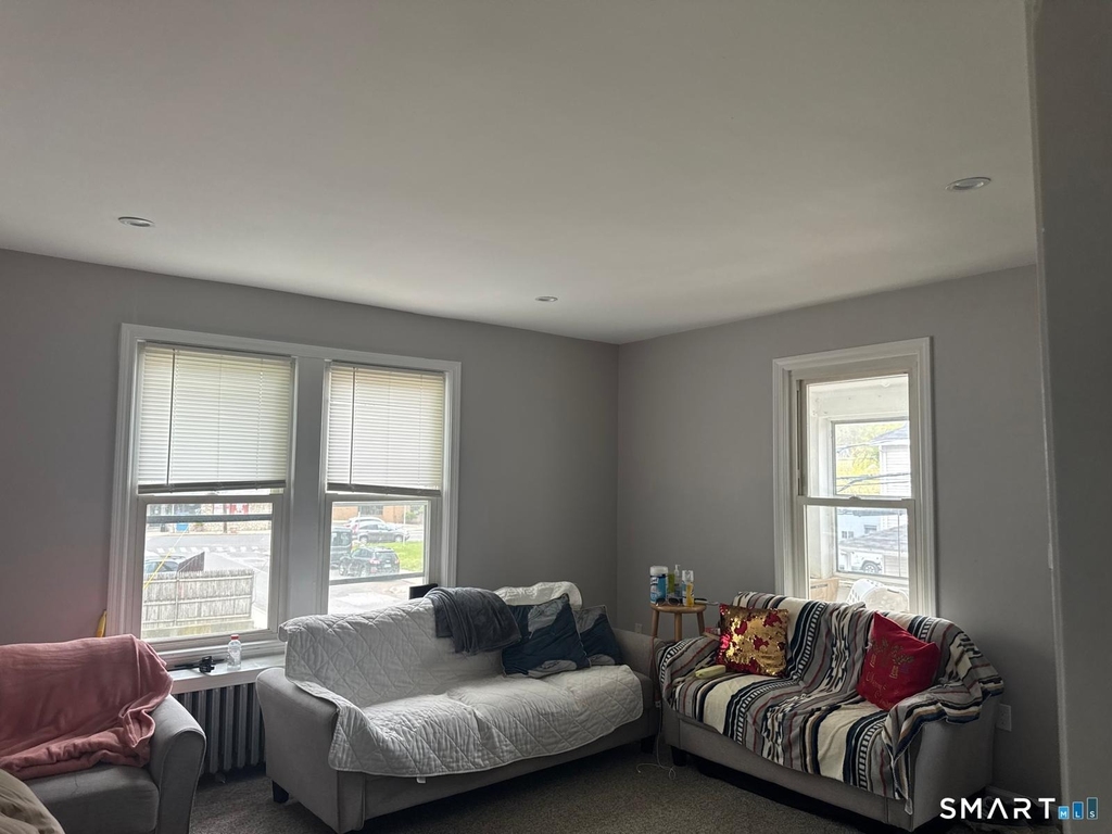 15 Rose Street - Photo 2