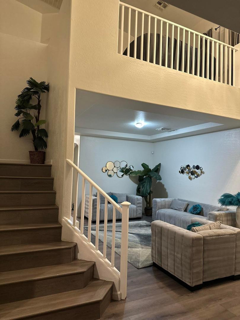 6424 N Florence Avenue - Photo 2