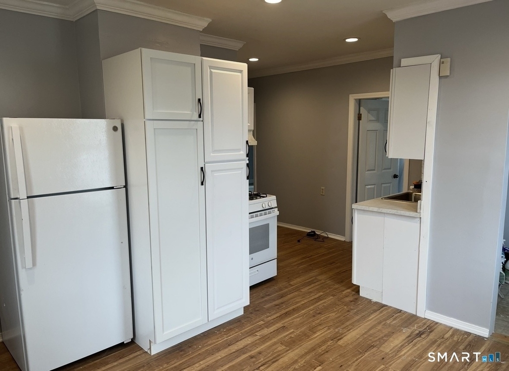 109 1/2 Oak Avenue - Photo 6