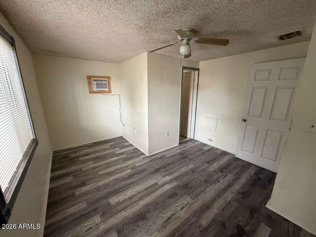 834 E 5th Street - Photo 15
