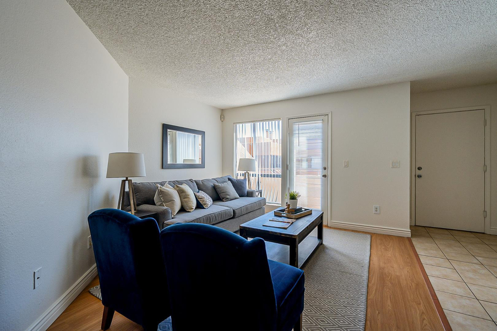 11640 N 51st Avenue - Photo 4