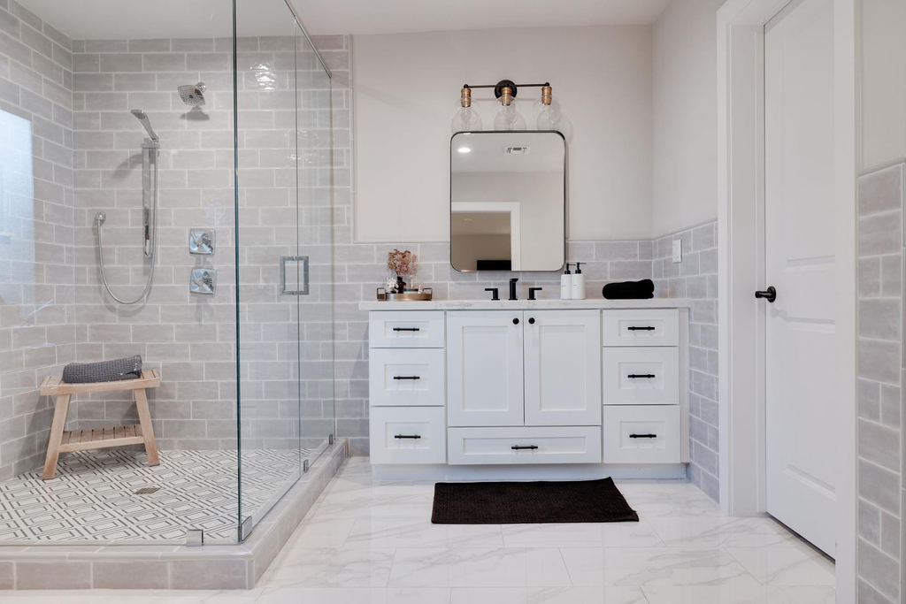 243 W Harmont Drive - Photo 12