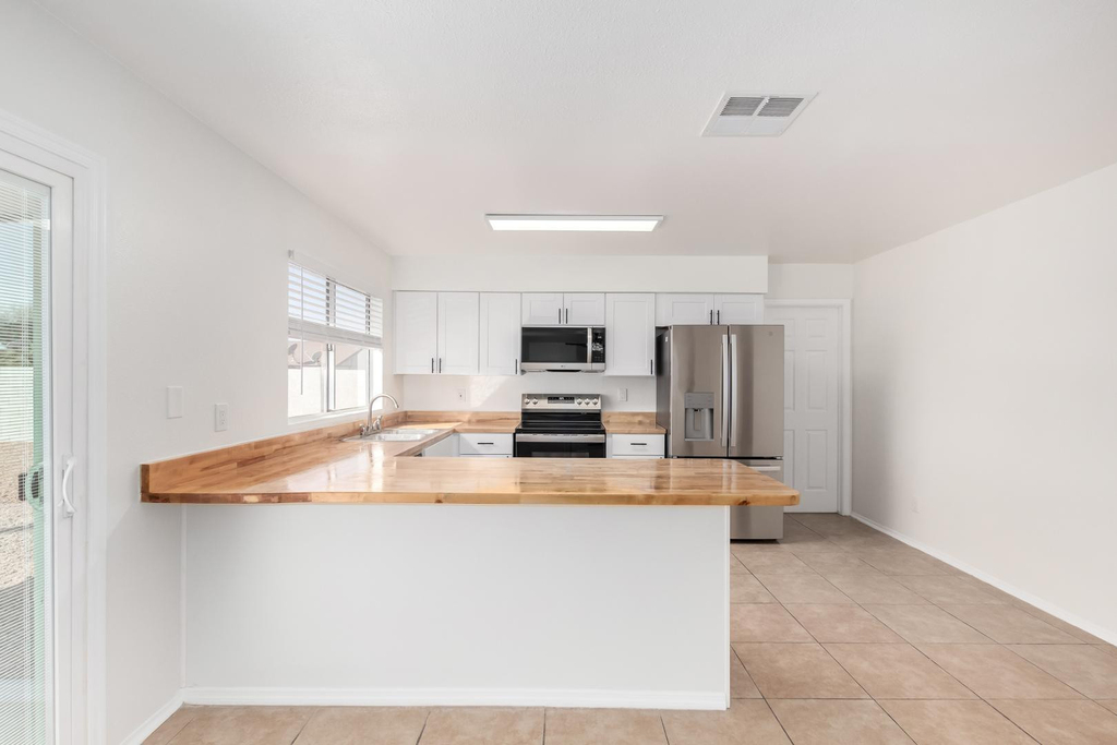 7027 W Palo Verde Avenue - Photo 7