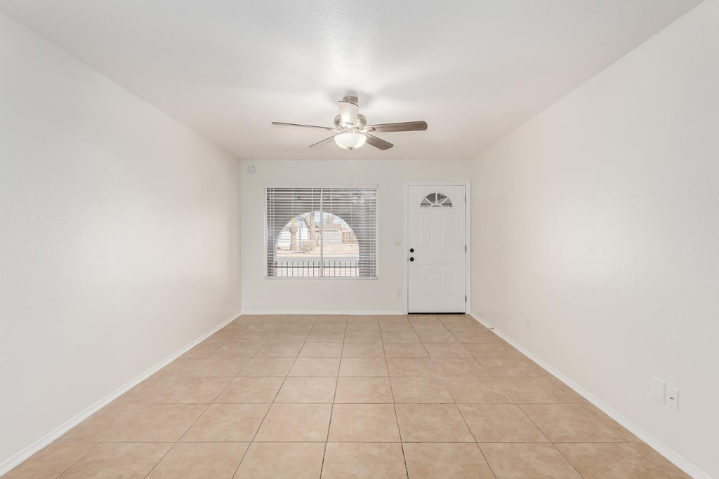 7027 W Palo Verde Avenue - Photo 1