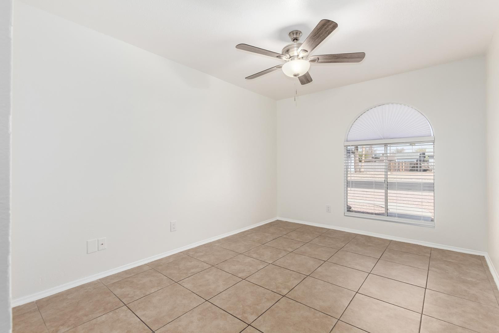 7027 W Palo Verde Avenue - Photo 9