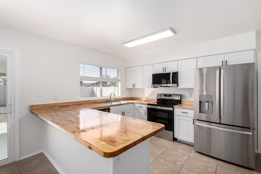 7027 W Palo Verde Avenue - Photo 4