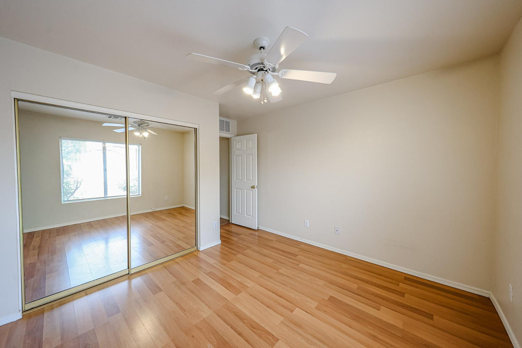10935 W Ruth Avenue - Photo 17