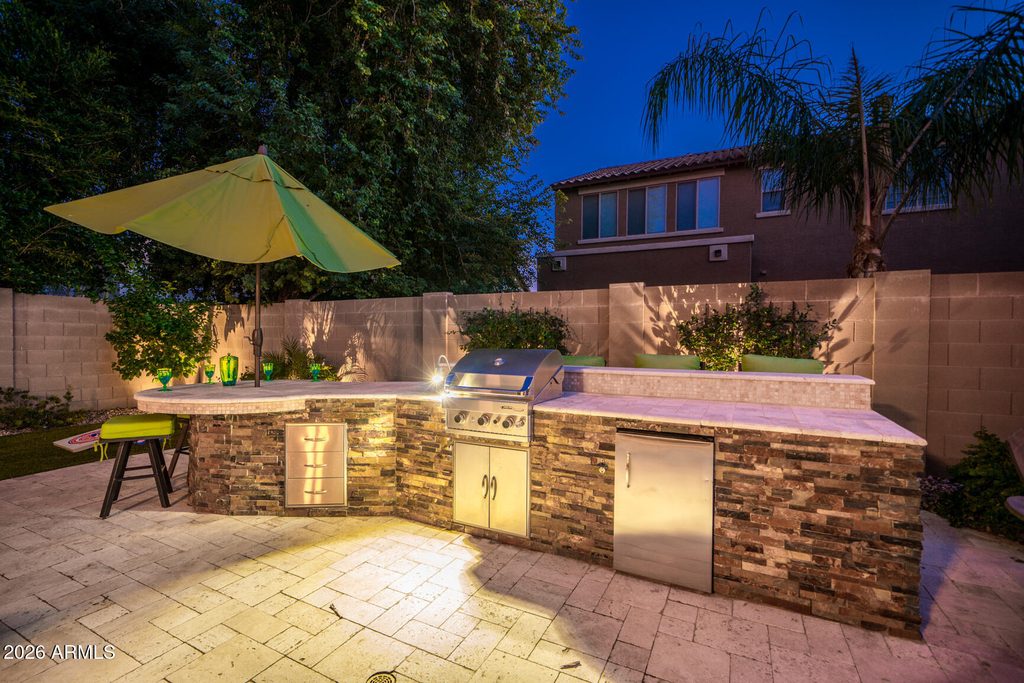 2681 E Hampton Lane - Photo 4