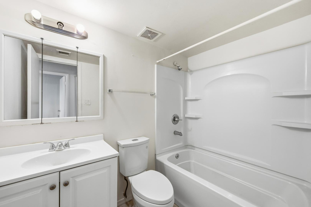 6705 W Devonshire Avenue - Photo 12
