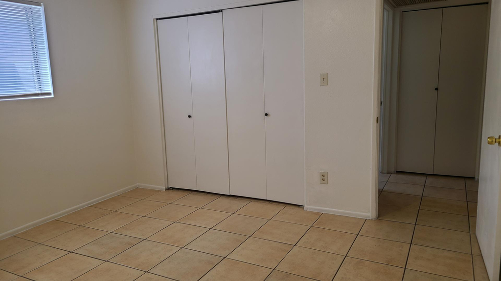 1345 E Campbell Avenue - Photo 7