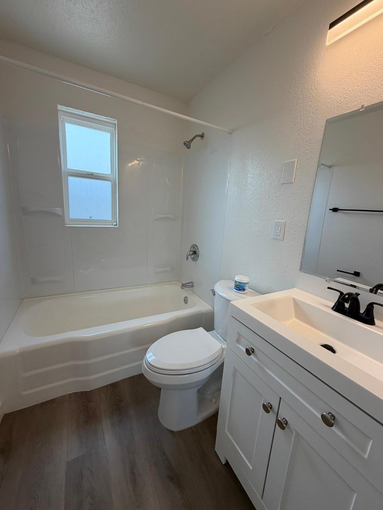 1027 E Dunlap Avenue - Photo 8