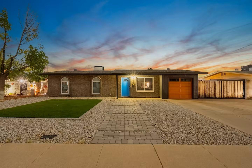 1233 E Marny Road - Photo 0