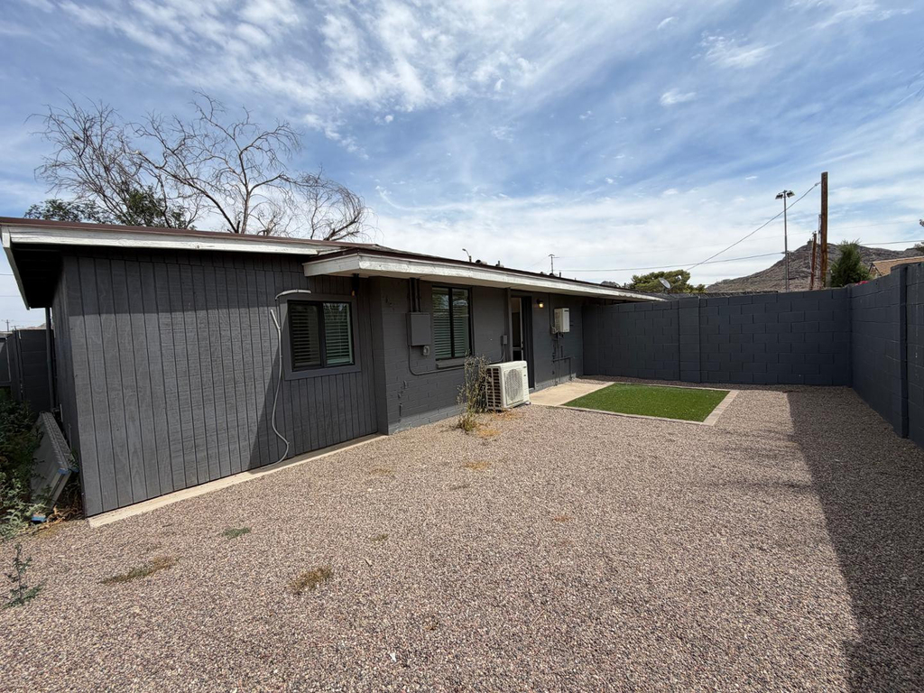 1027 E Dunlap Avenue - Photo 13