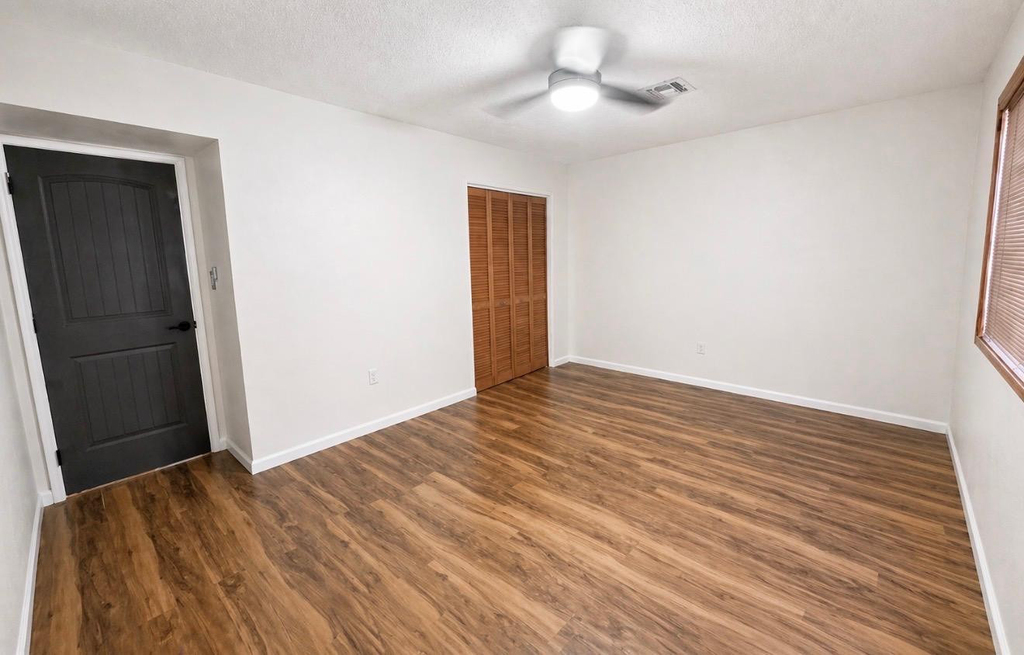 1237 E Riviera Drive - Photo 8