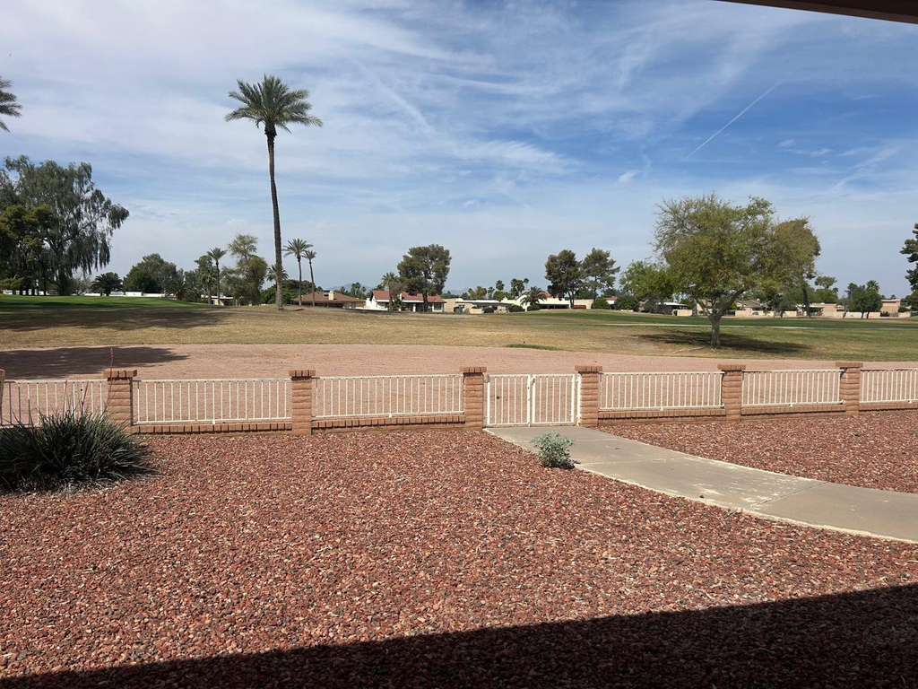 9554 E Fairway Boulevard - Photo 18