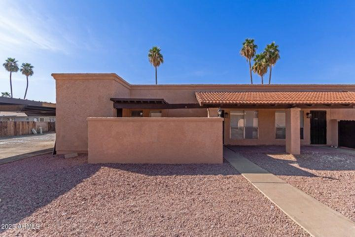 615 N Arrowhead Drive - Photo 0