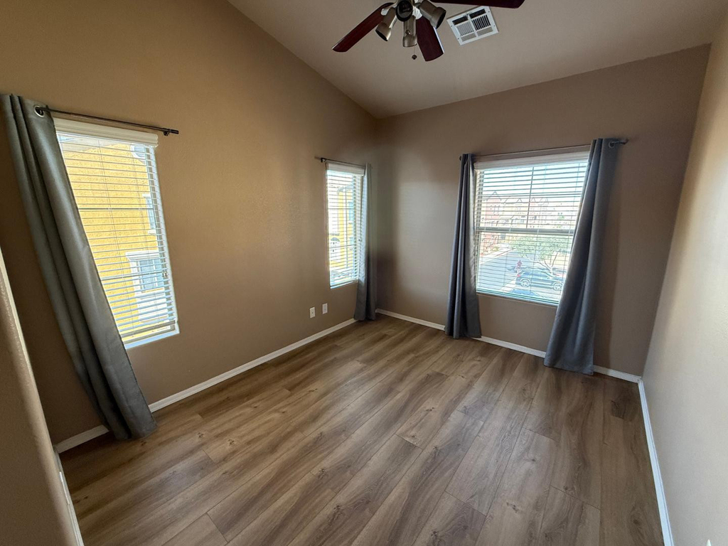 900 S 94th Street - Photo 13