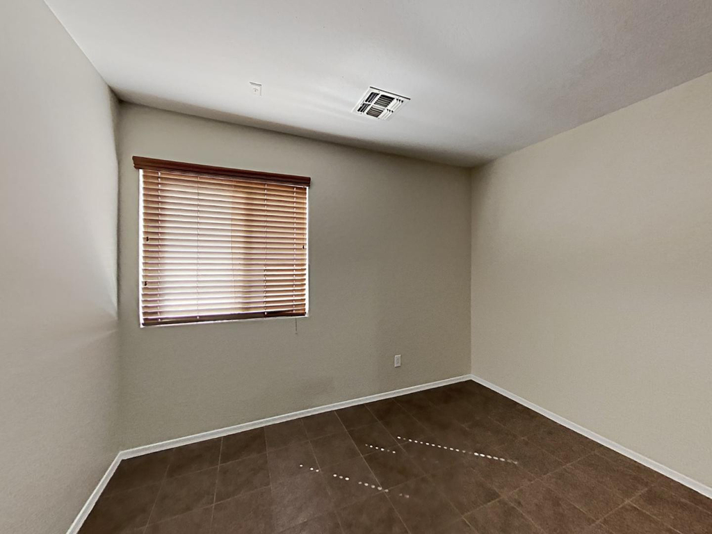 16229 W Superior - Photo 6
