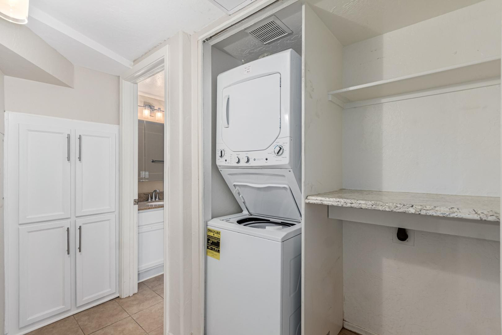 14145 N 92nd Street - Photo 10