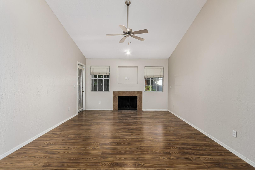 14145 N 92nd Street - Photo 3