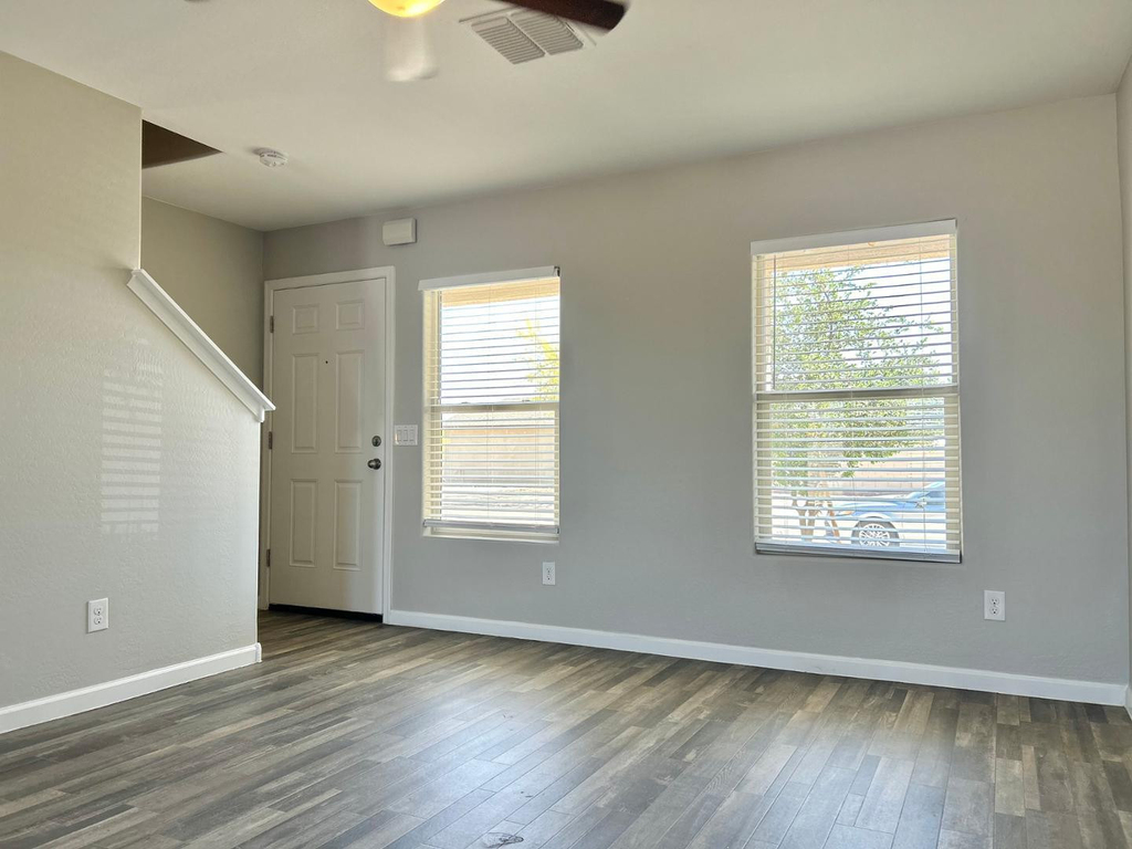 1660 S Wooten Street - Photo 2