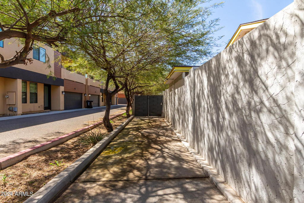 3016 N 37th Street - Photo 3