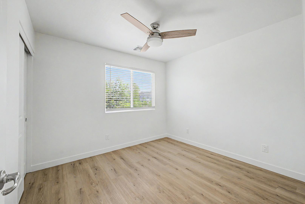 105 W Latona - Photo 29