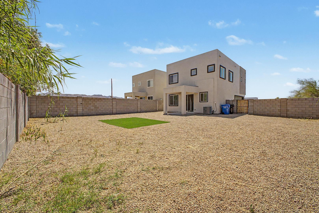 105 W Latona - Photo 45