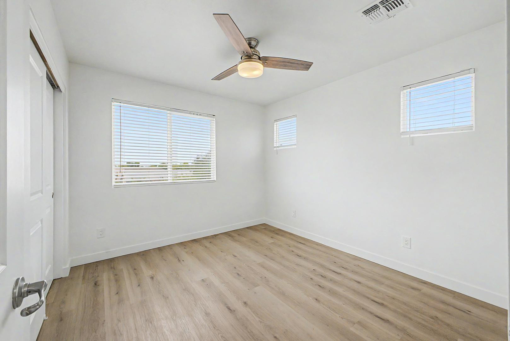 105 W Latona - Photo 30