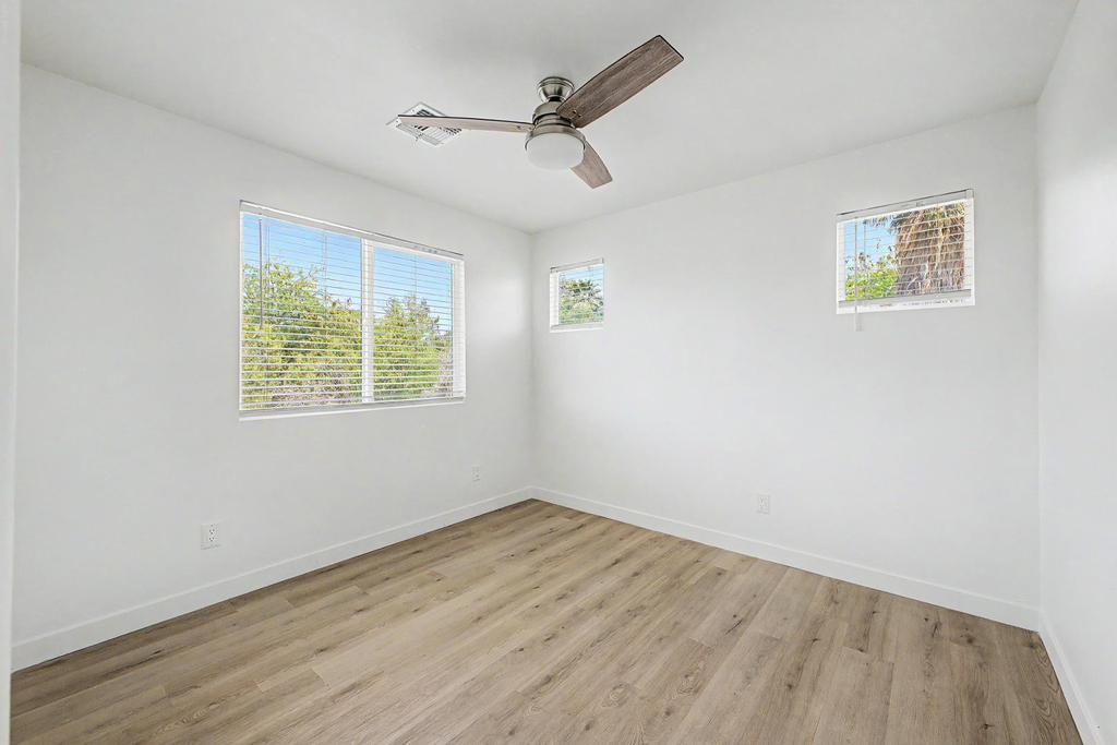 105 W Latona - Photo 24