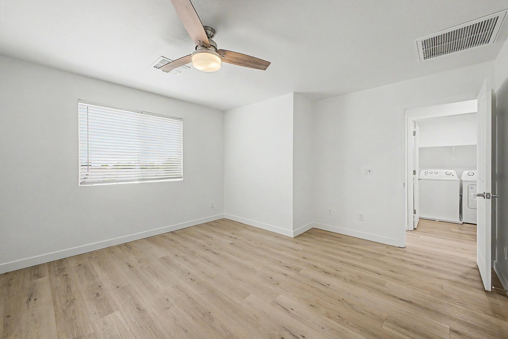 105 W Latona - Photo 19