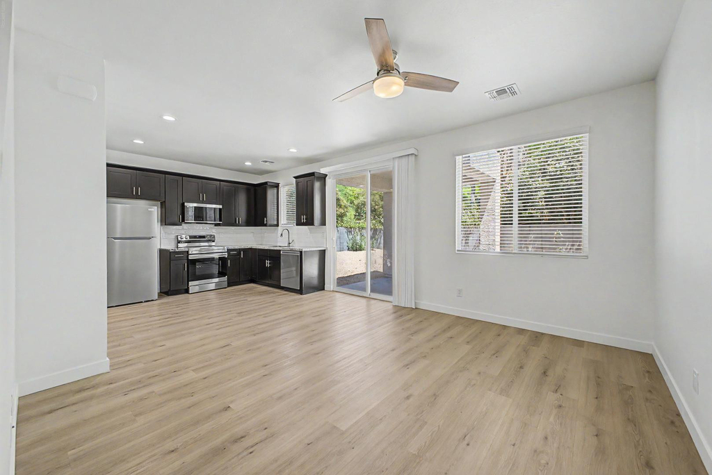 105 W Latona - Photo 8