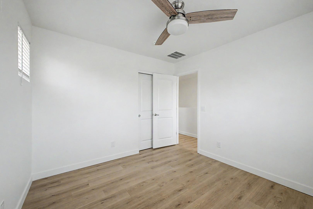 105 W Latona - Photo 26