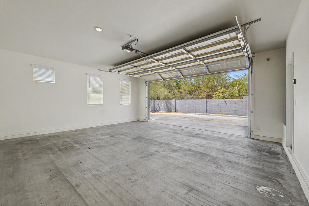 105 W Latona - Photo 39