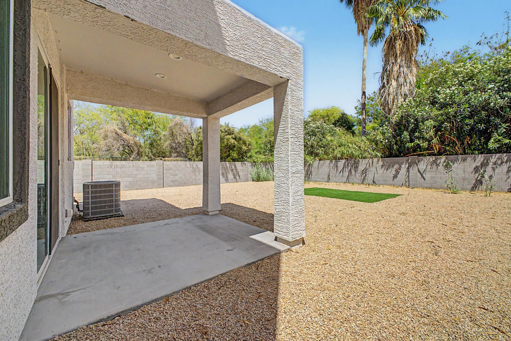 136 W Latona Road - Photo 41