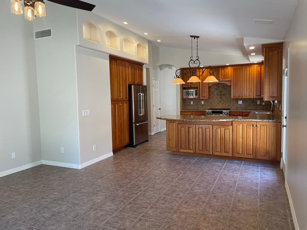 21611 N 48th Place - Photo 7