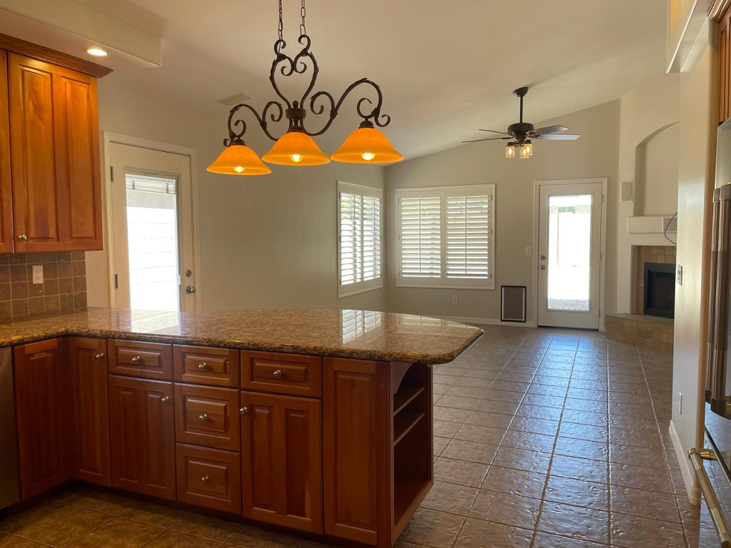 21611 N 48th Place - Photo 5