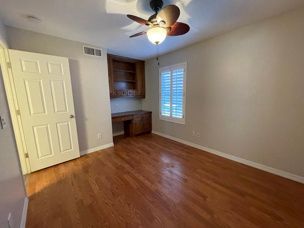 21611 N 48th Place - Photo 13