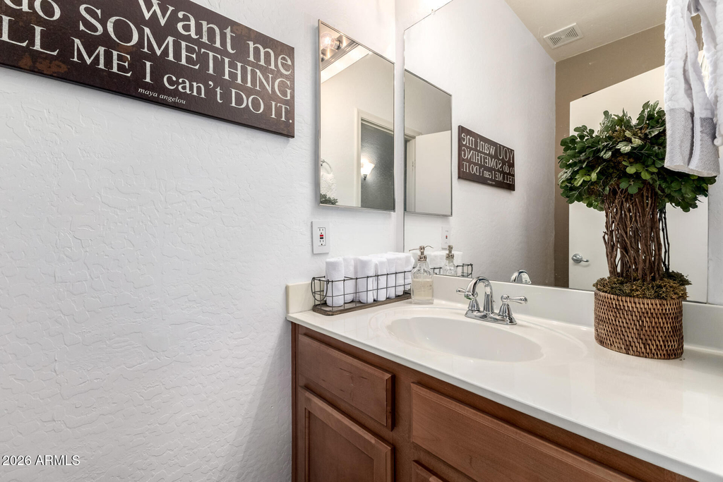 2250 E Deer Valley Road - Photo 22