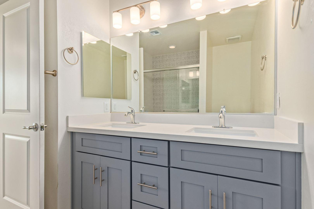 3010 E Yale Street - Photo 13