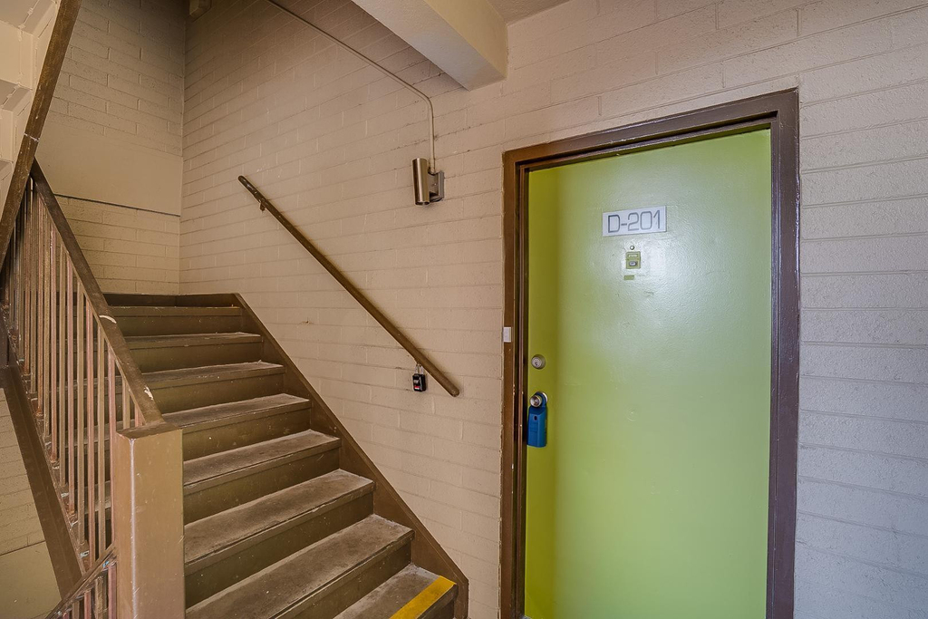 351 E Thomas Road - Photo 2