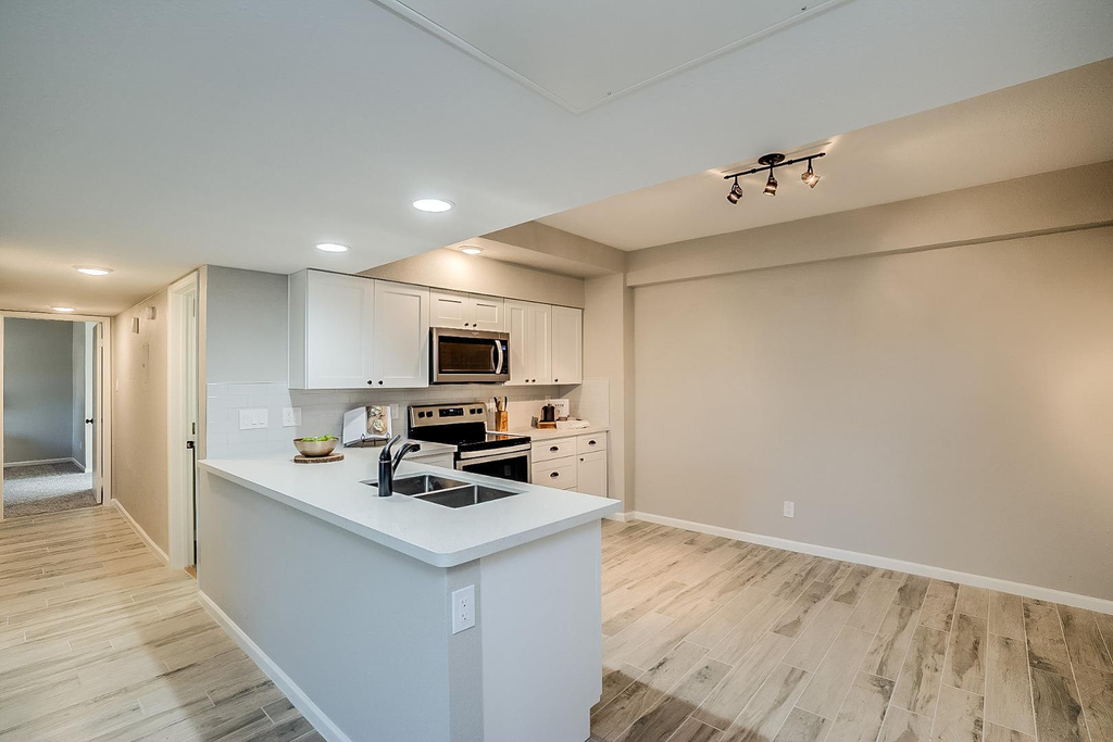 351 E Thomas Road - Photo 14