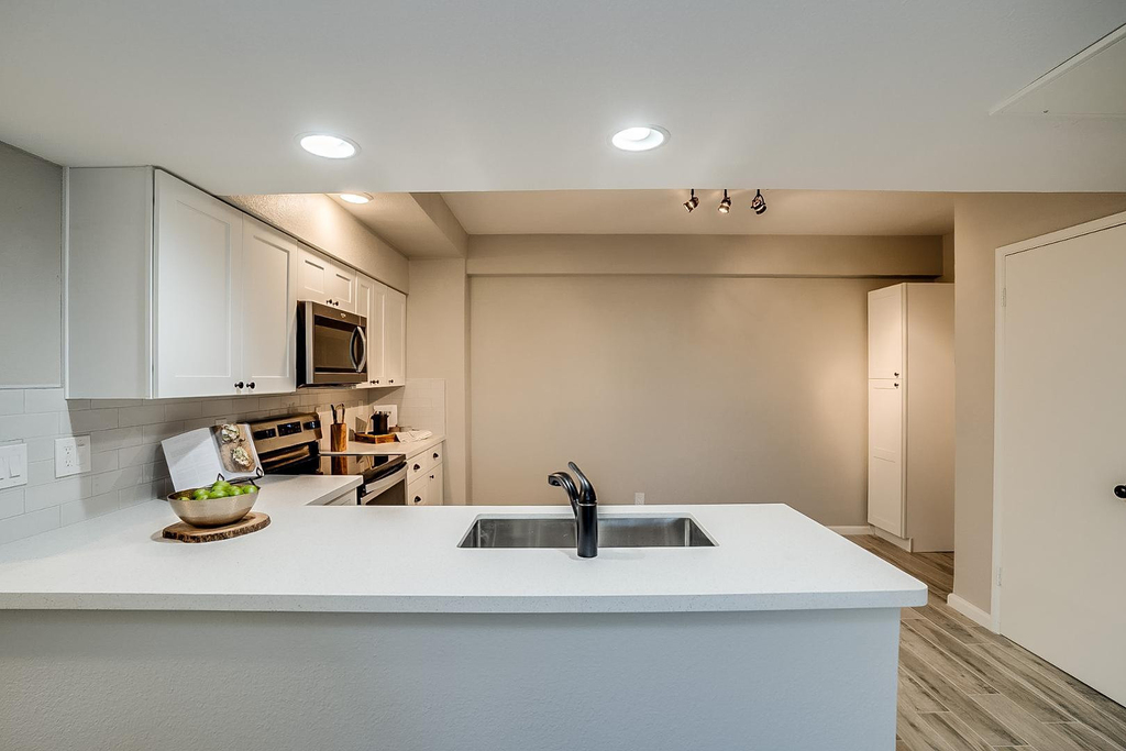 351 E Thomas Road - Photo 19