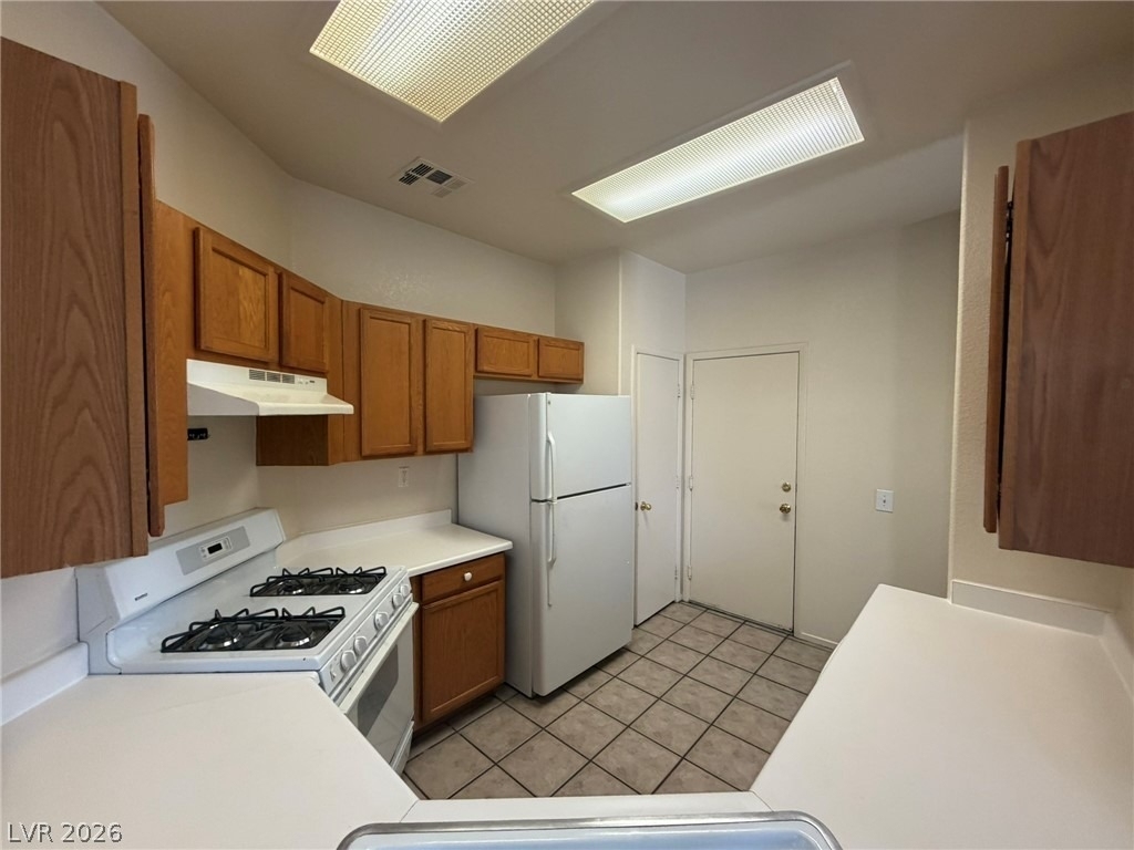 7821 Sungrove Court - Photo 12