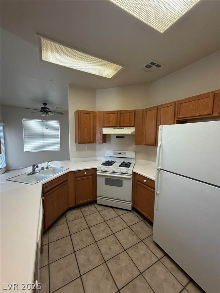7821 Sungrove Court - Photo 11