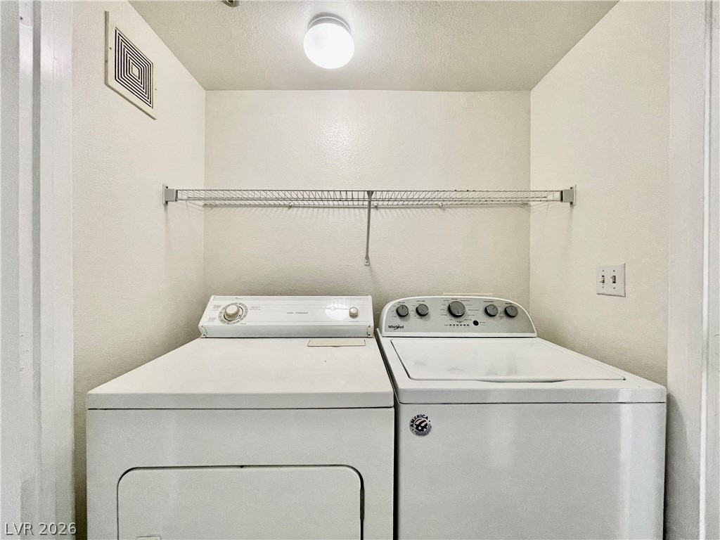 555 E Silverado Ranch Boulevard - Photo 11